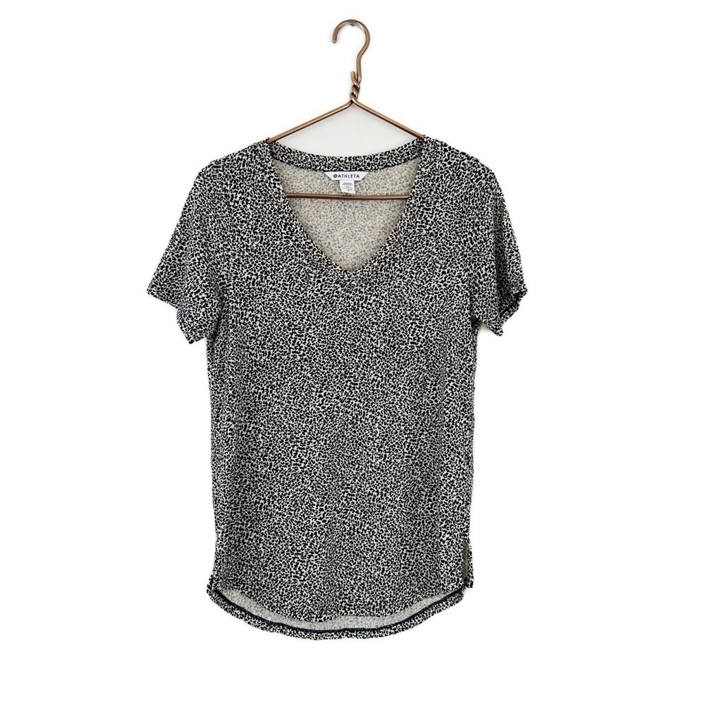 Athleta Womens Small Brown Leopard V Neck Short Sleeve Breezy Scoop Tee Shirt